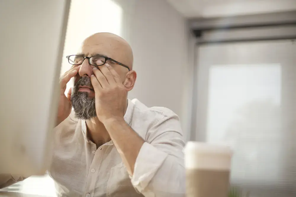 מה עושים כשהראייה מתחילה להידרדר בגיל השלישי?