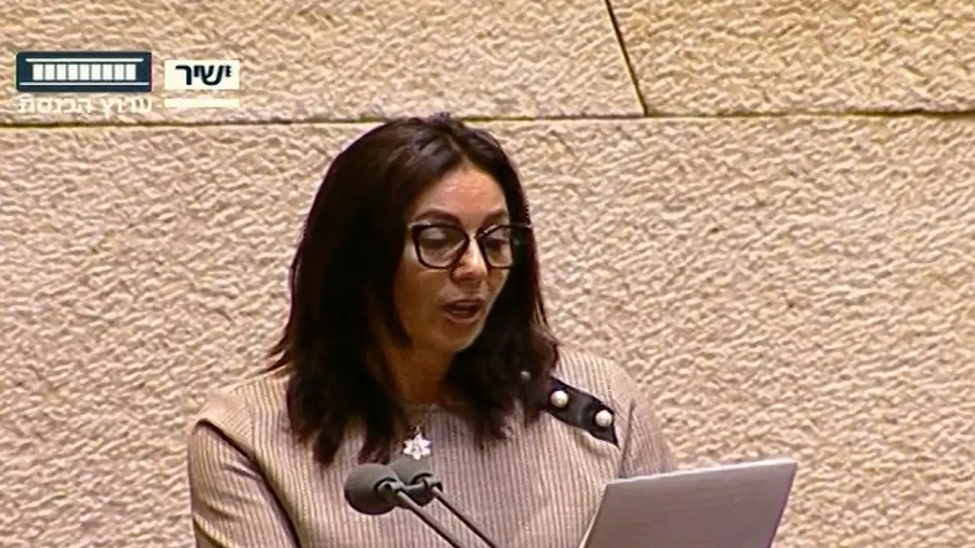 רגב הגנה על נתניהו: "חשד חמור נגד הגננת שנתנה לו עוגיה"