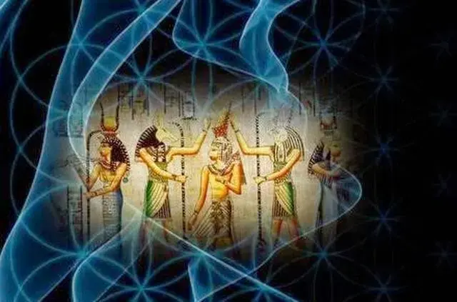 "תרבויות קדומות תיקשרו עם חייזרים" - כך טוענים חוקרים בעקבות ממצאים ארכיאולוגים