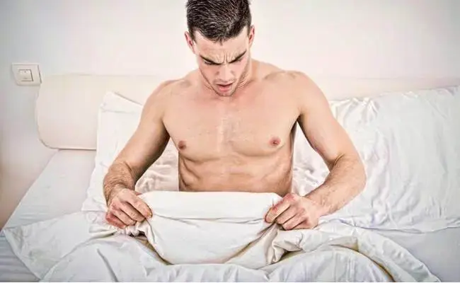 למה לגברים יש זקפת בוקר והאם יש דרך למנוע אותה?