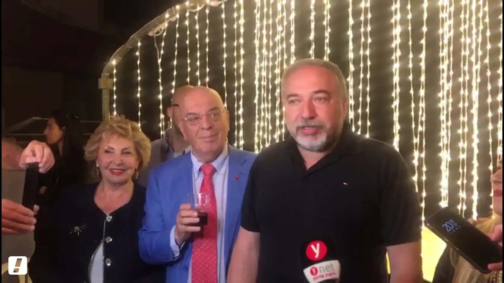 ניצול פוליטי של מופלטות: הפוליטיקאים במימונות לאורך השנים