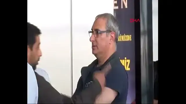 אחרי שגורש מטורקיה: שגריר ישראל הושפל בנמל התעופה