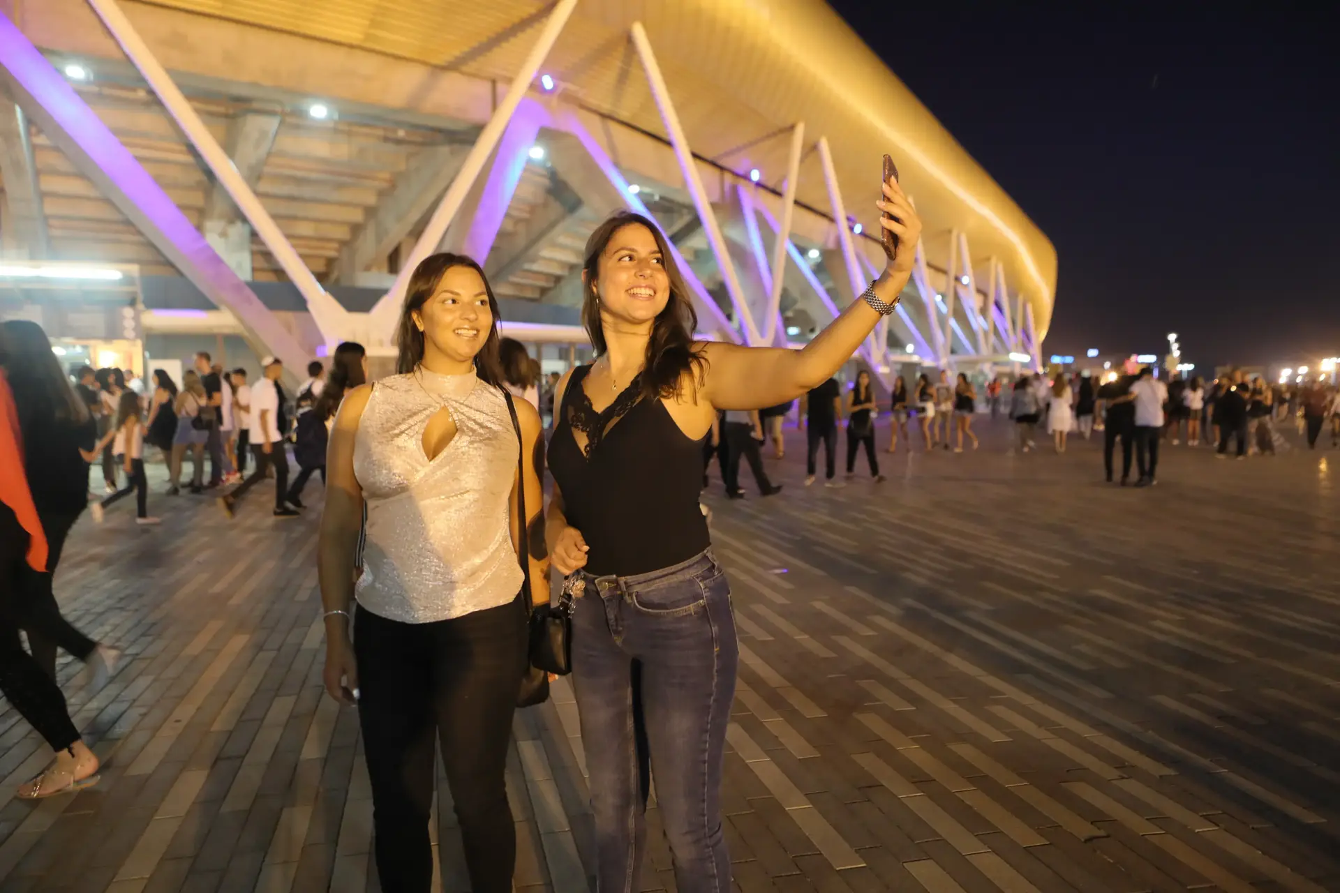 קניתי ב-400, קח ב-700: צפו בטרפת לפני המופע של עומר אדם