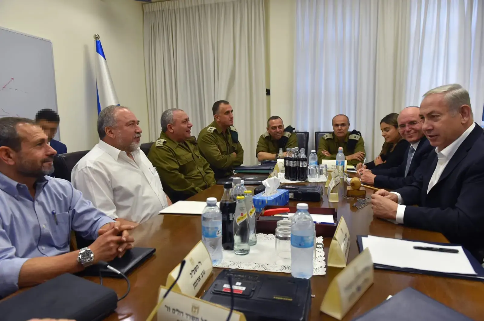 הראשון לזהות: הקרב של נתניהו על עזה מתנהל עמוק בתוך הבית