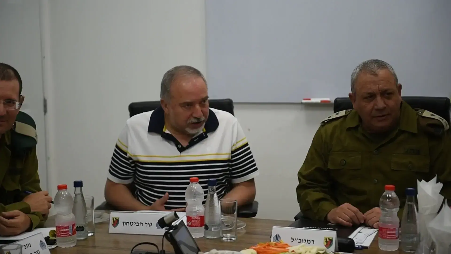 בנט: "מי שנכנע לפרוטקשן של חמאס - יביא עלינו מלחמה"