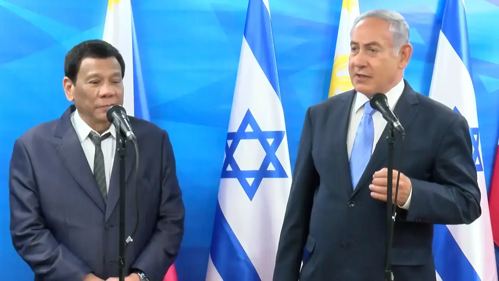 נשיא הפיליפינים: הייתי פעם הומו, אבל "נרפאתי"