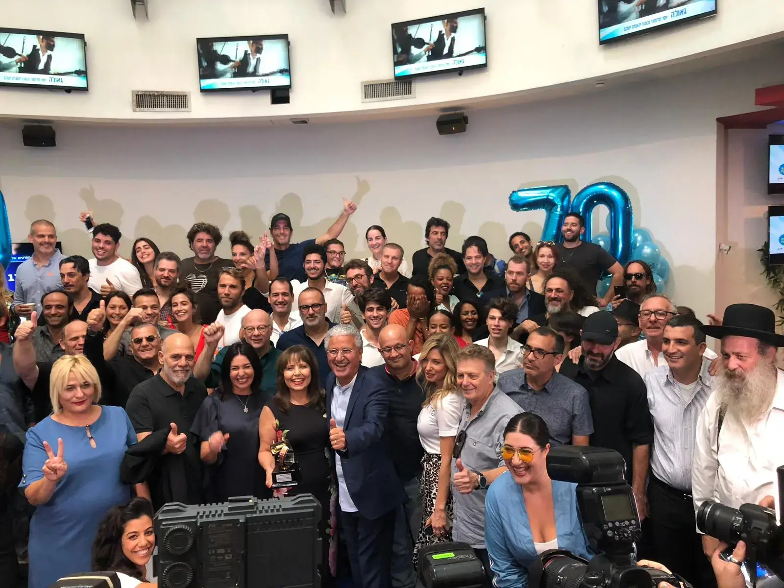 "בחיים לא שתיתי קפה עם משה אדרי": השרה רגב מגיבה לטענות לניגוד עניינים בחוק הקולנוע