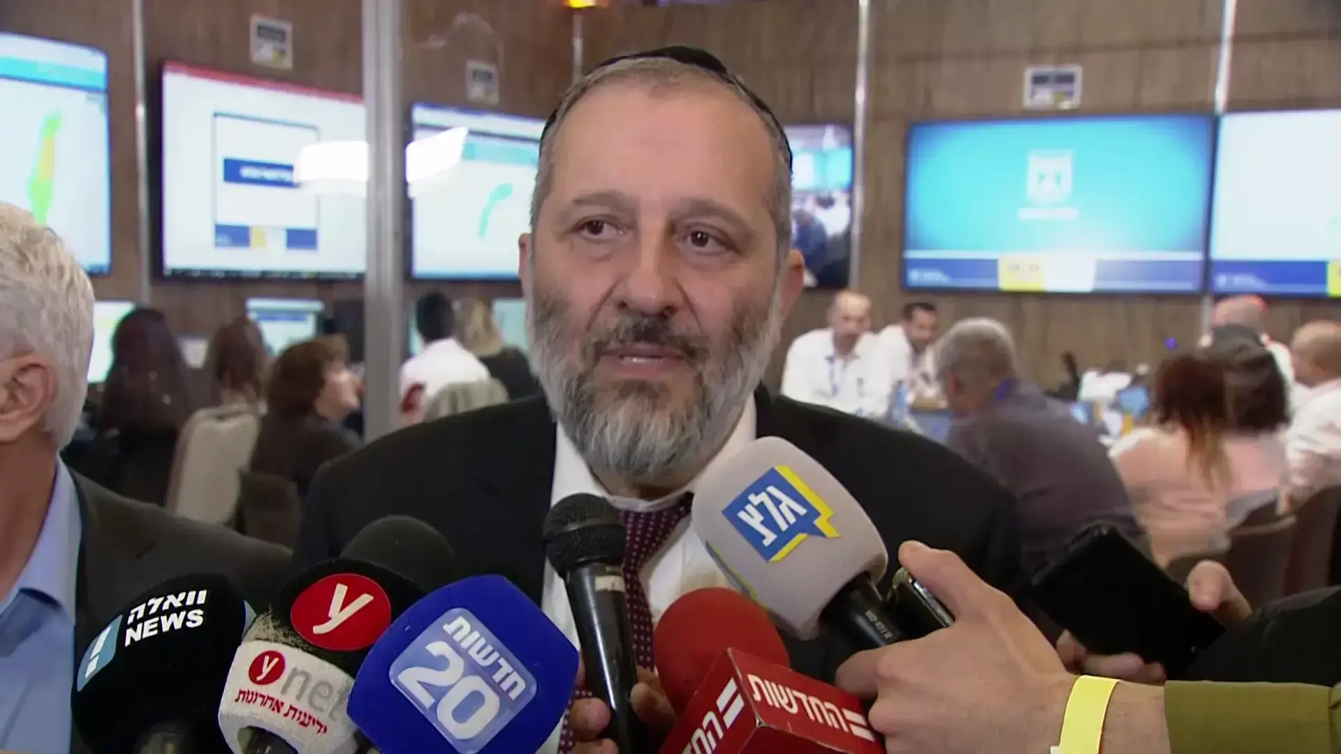 מנהיגה הרוחני של ש"ס במתקפה על המשטרה: "רודפים לומדי תורה"