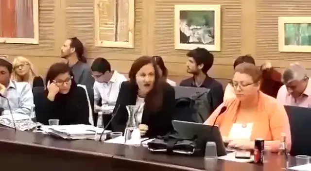 יו"ר ועדת הפנים נגד יועמ"ש הכנסת: "לא אאפשר לזילבר להופיע"