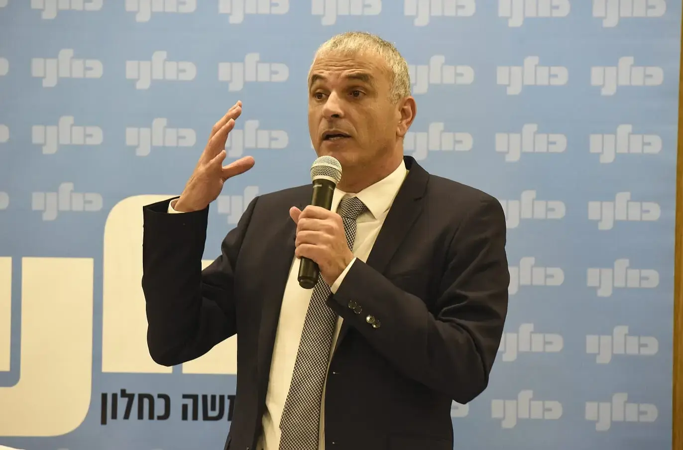 פרסום ראשון: השר משה כחלון נפגש עם שר האוצר הפלסטיני