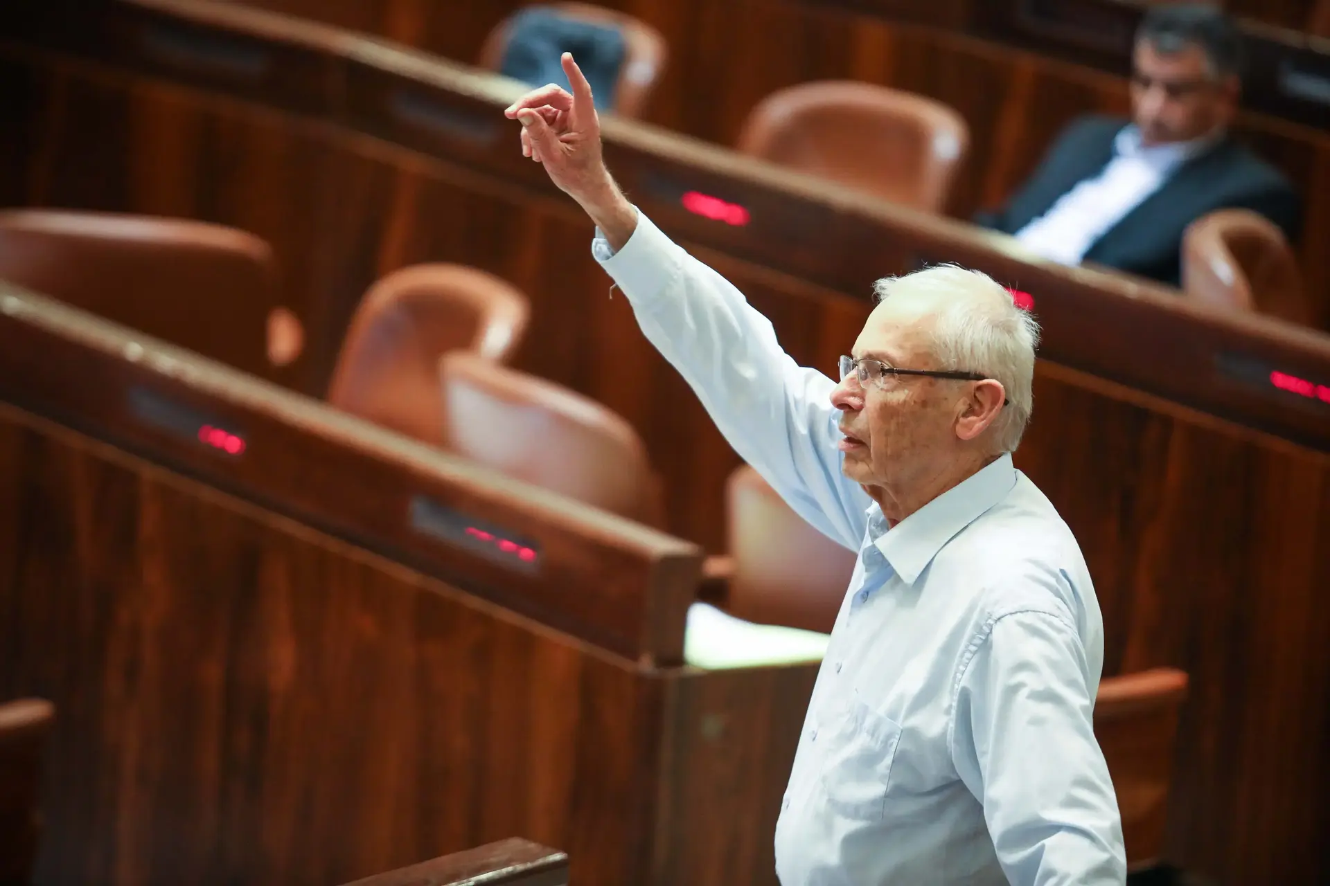 ח"כ בגין במתקפה על הממשלה: מקדמת חוקים מופרכים ומתנערת מאחריות