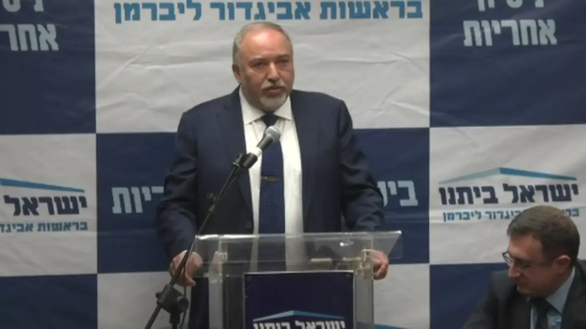 סקר וואלה! NEWS: נתניהו שומר על כוחו, גנץ מקפיץ את המחנה הציוני