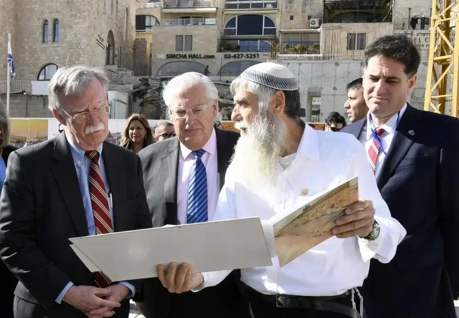 שגריר ארה"ב בישראל: פרסום תכנית השלום יידחה בכמה חודשים