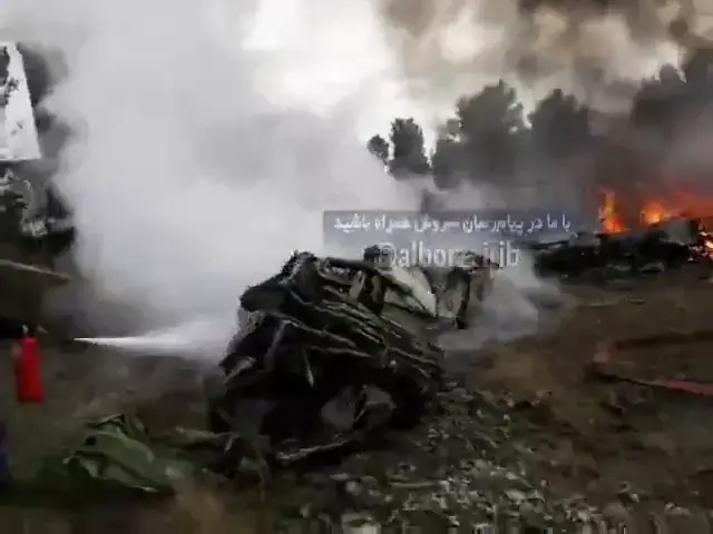 איראן: 15 הרוגים בהתרסקות מטוס צבאי סמוך לטהראן