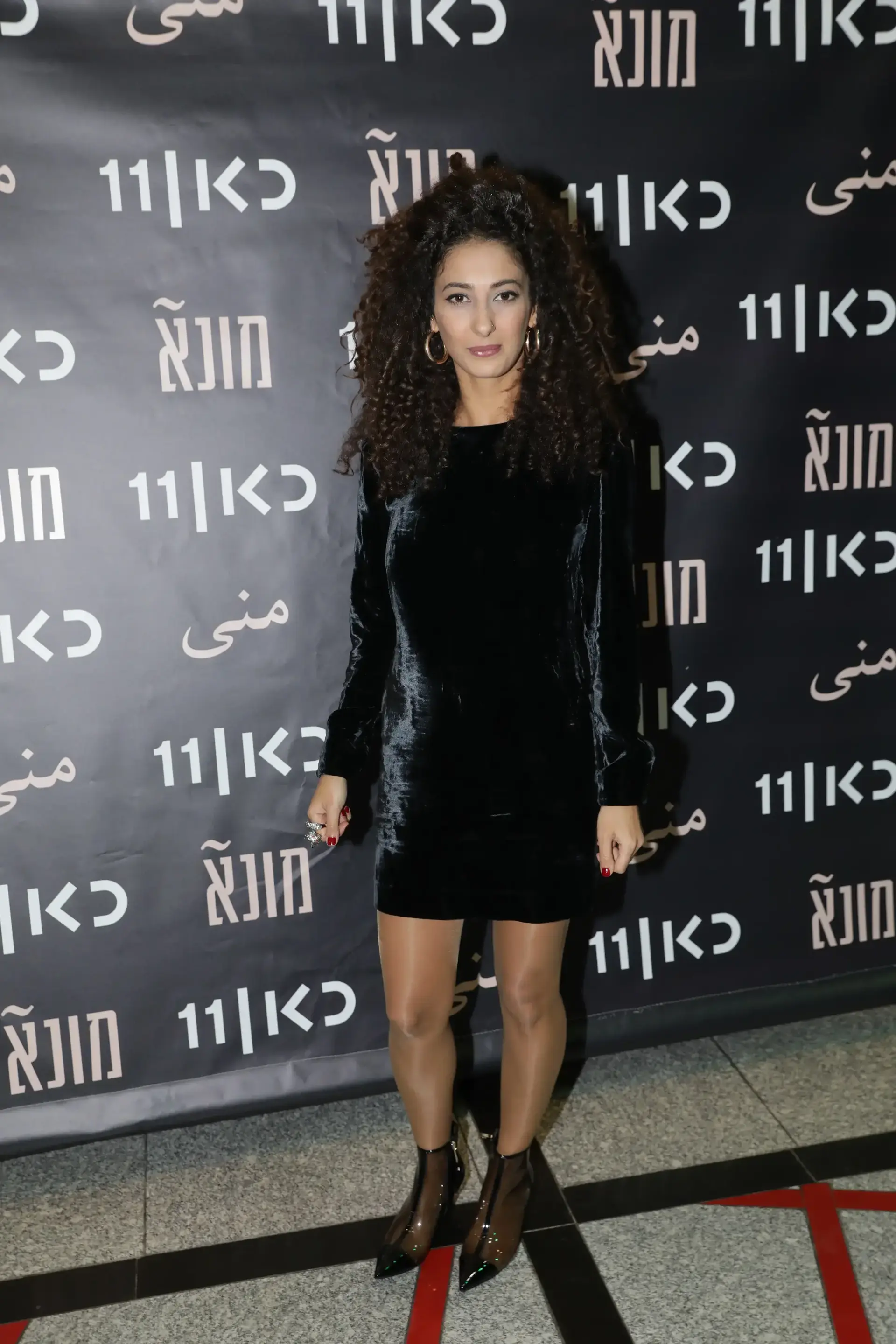 מונא חוא: "להוריד את 'מונא' מהאוויר בגלל שהיא 'מעודדת התבוללות'? גיחכתי והמשכתי הלאה"