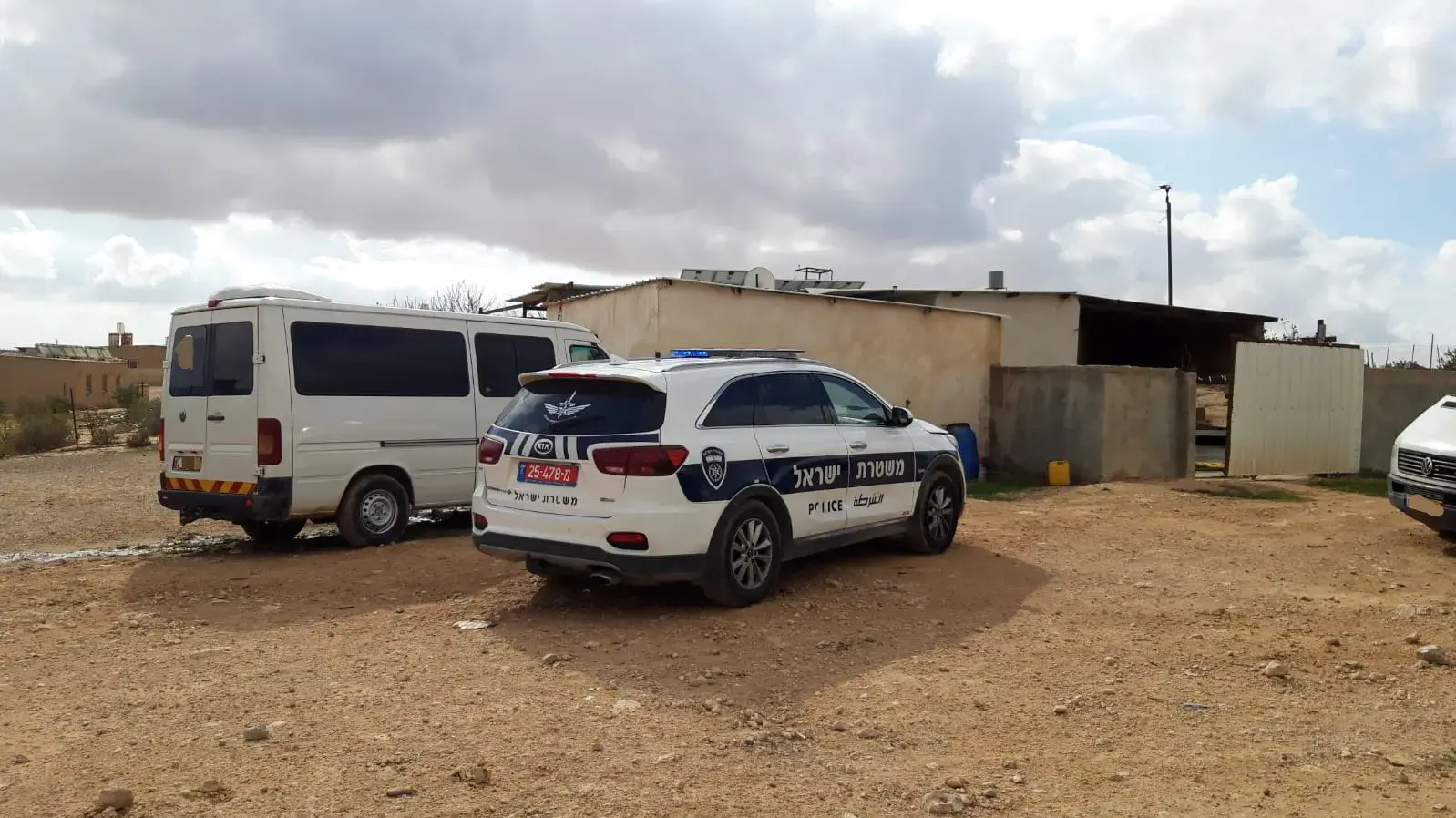 ילד נהרג ואחיו במצב קשה בנגב; נבדק אם נפגעו משאיפת חומר רעיל