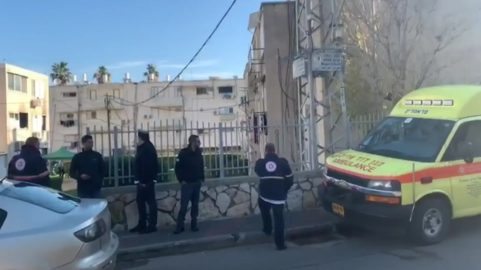 אישה כבת 80 נספתה בשריפה שפרצה בבניין מגורים בנשר