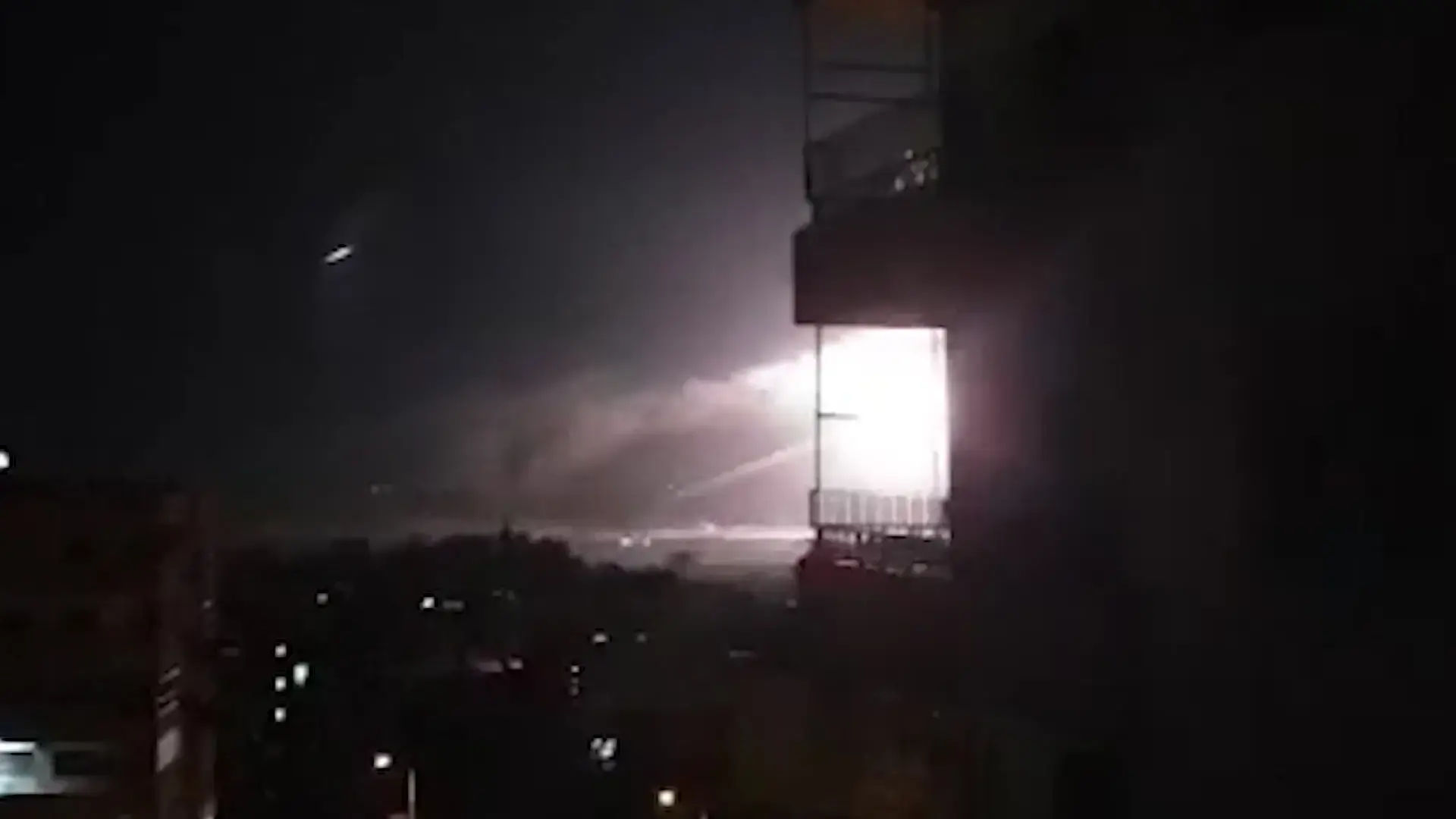 גרמניה אוסרת על פעילות חברה תעופה איראנית המבריחה נשק לסוריה