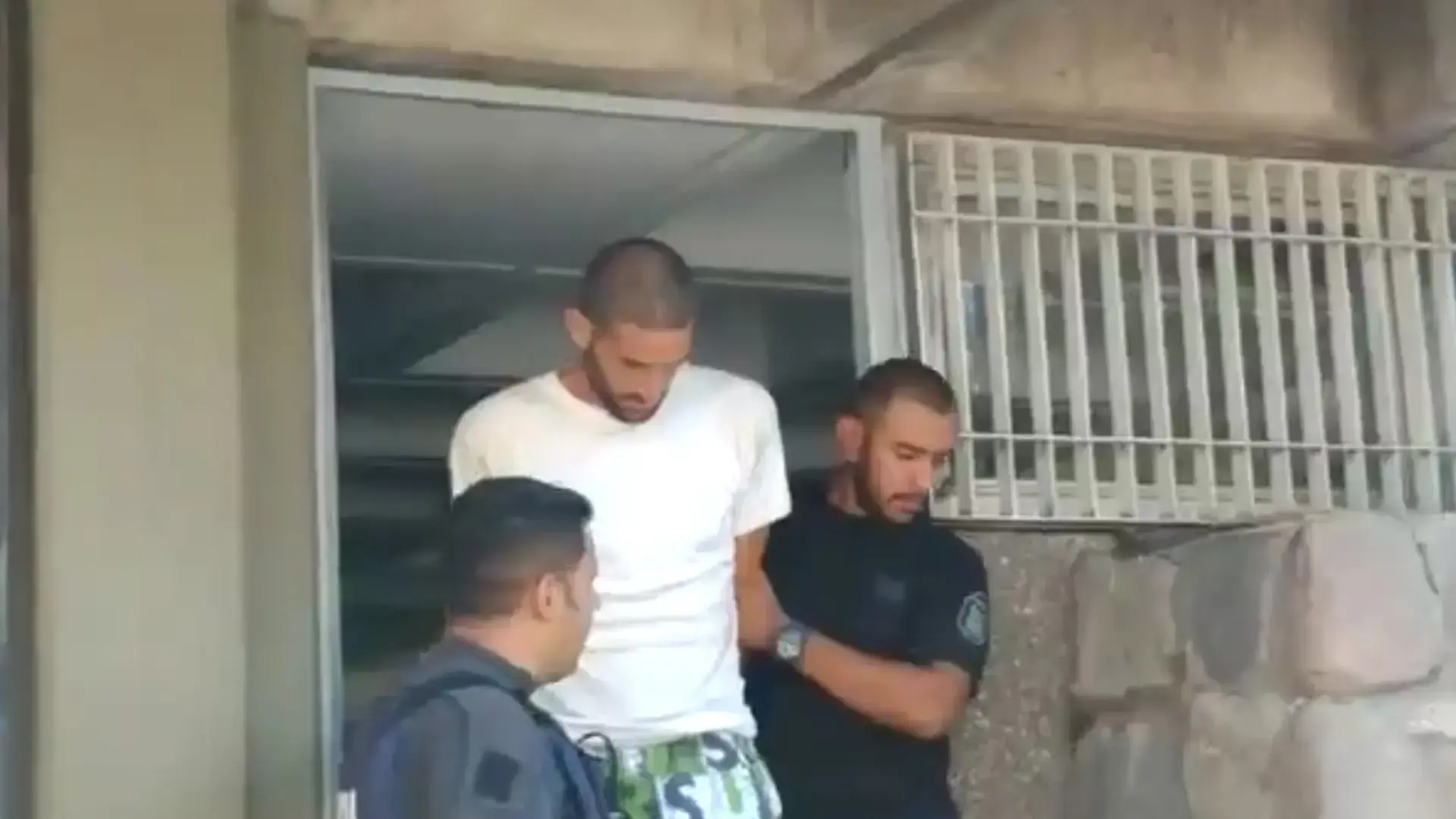 שלושה כדורי ירי וסימני אלימות: תעלומת רצח האחיות בארגנטינה