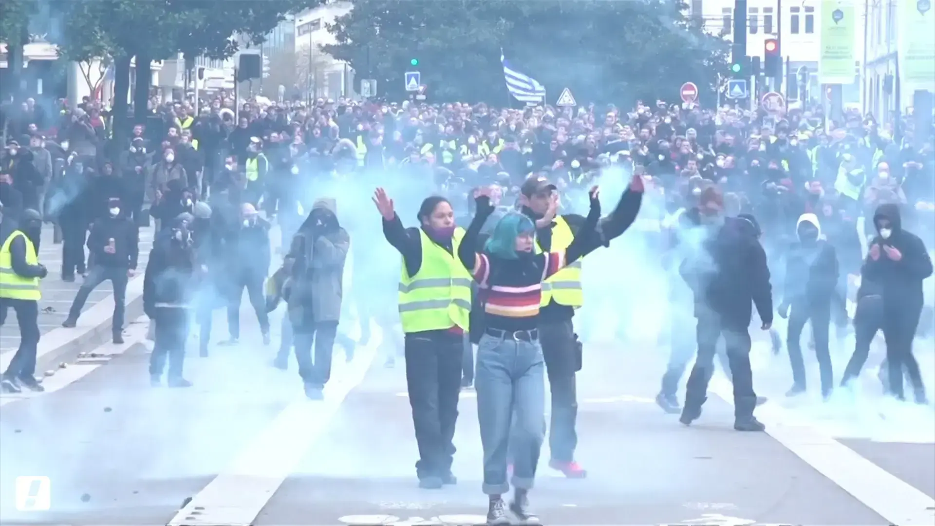 ביקורת באירופה על צרפת: יש לכבד זכויות אדם במחאת האפודים הצהובים