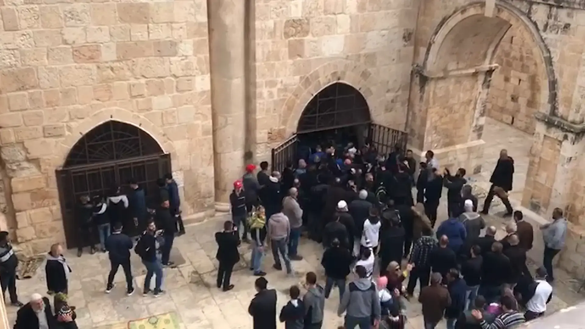 המשטרה עצרה, נתניהו הורה על אכיפה - אבל הצו בהר הבית לא בתוקף