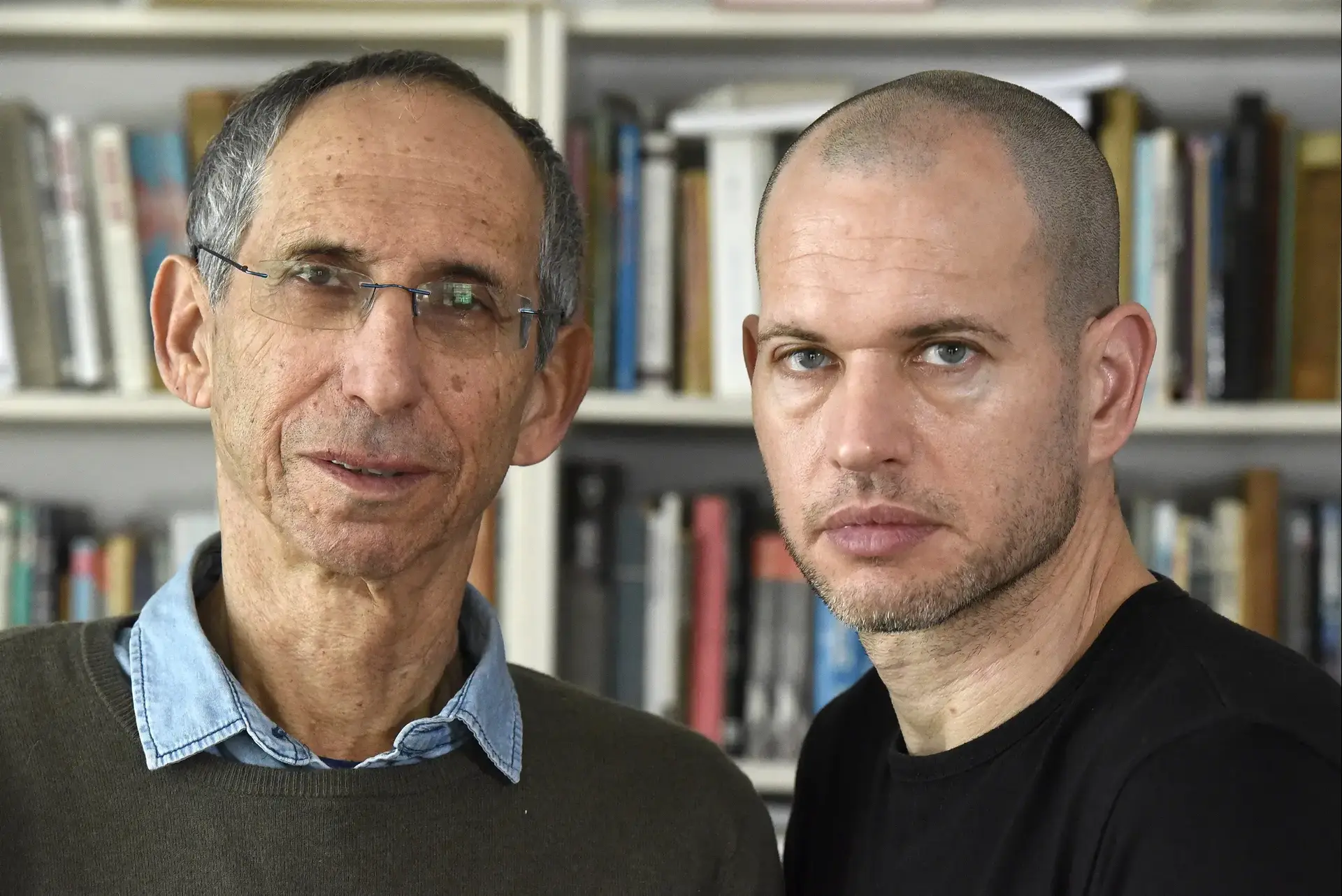 הטרגדיה המשפחתית, הביקורת על ישראל, התהילה והחששות: נדב לפיד ואביו בריאיון חשוף