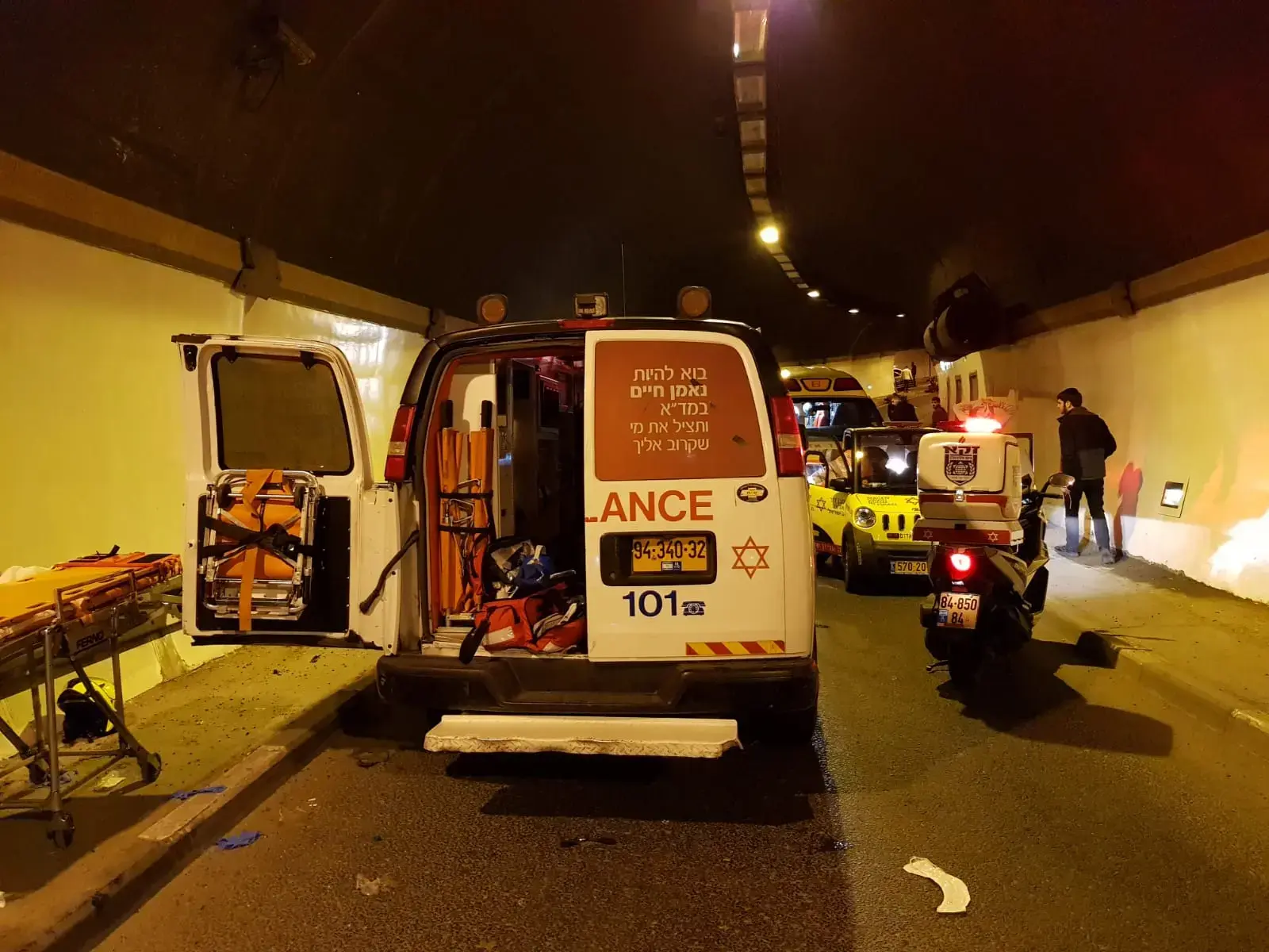 רוכב אופנוע בן 20 נהרג בתאונת דרכים במנהרת הצנחנים בירושלים