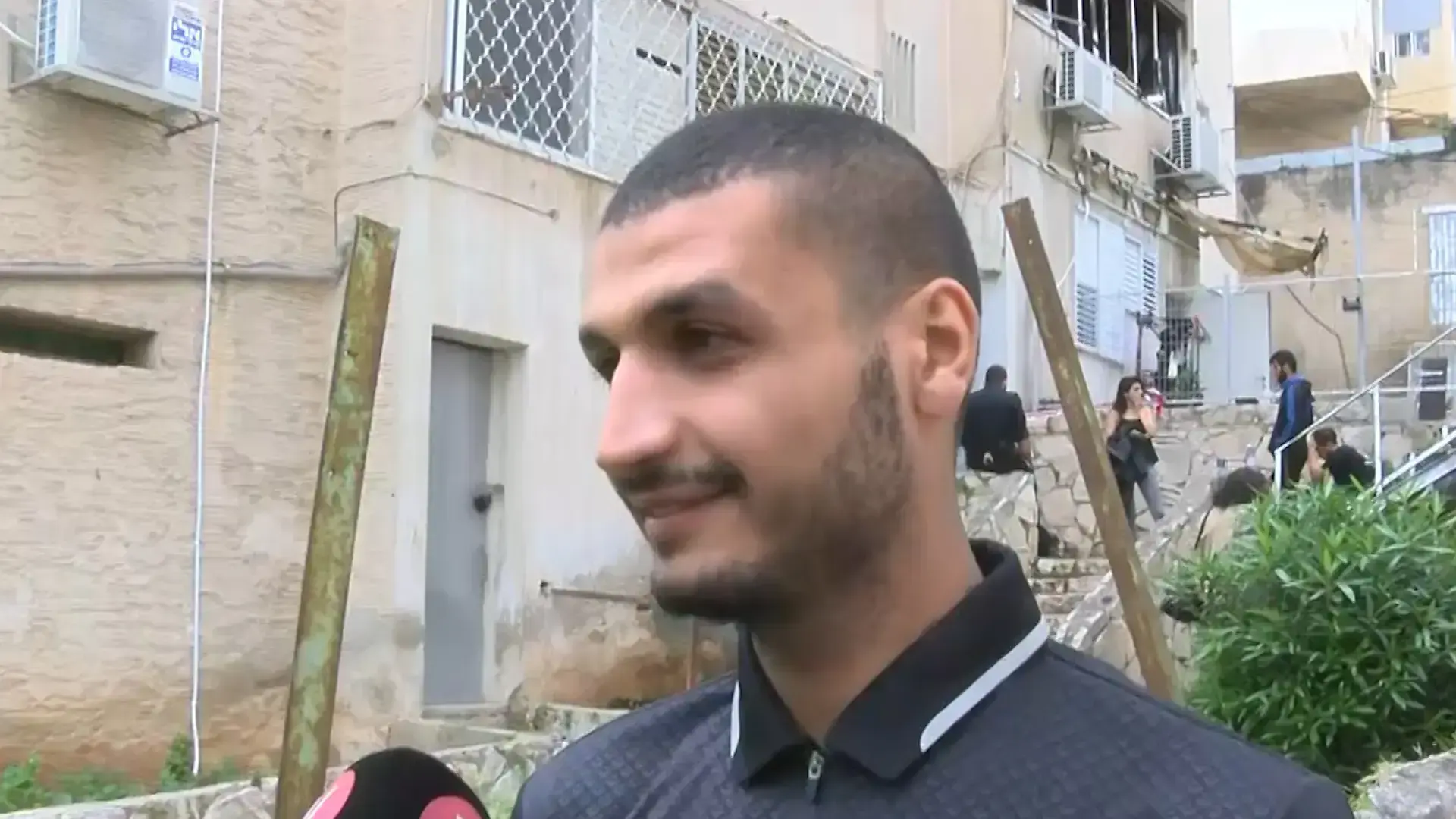 השכן הציל את הילדים מהדירה הבוערת: "הם צעקו, הייתה הרבה אש"