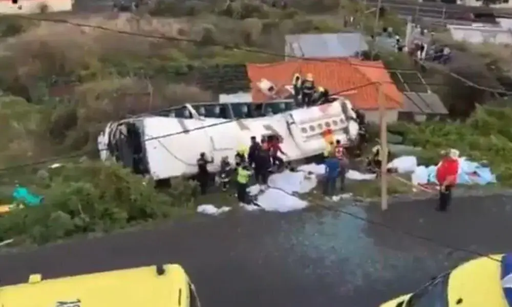 פורטוגל: 29 הרוגים בהתהפכות אוטובוס תיירים באי מדיירה
