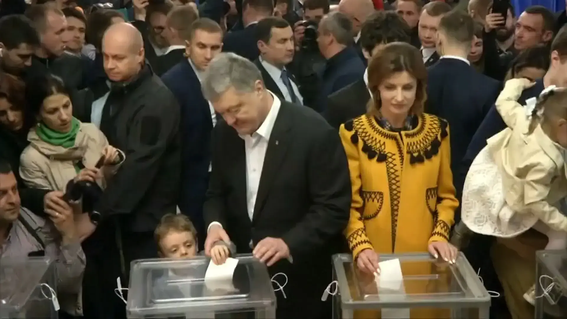 נשיא אוקראינה הנבחר עונה לפוטין: אציע לרוסים אזרחות אוקראנית