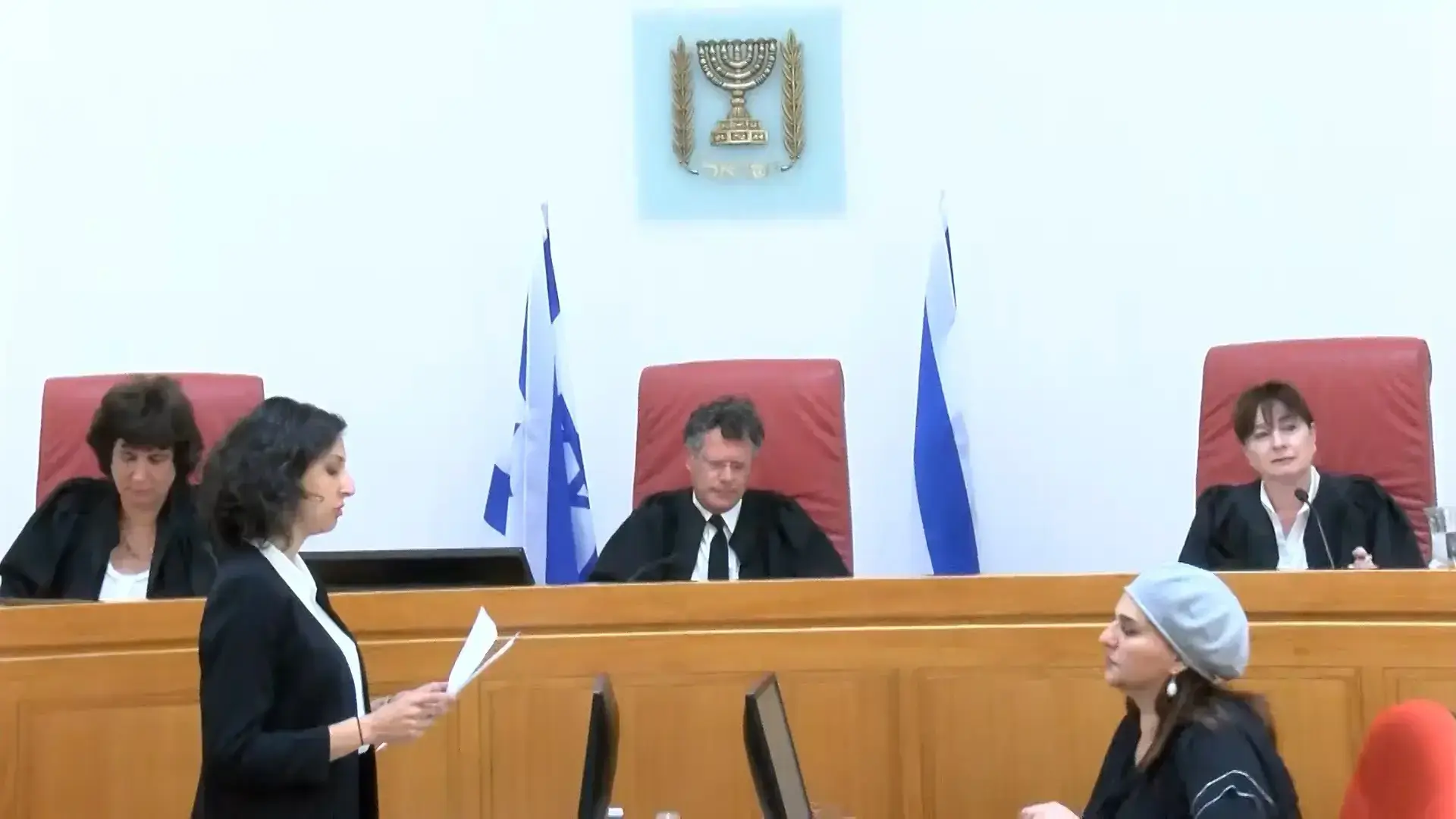 בג"ץ הורה לנתניהו: אפשר כניסתם של 100 פלסטינים לטקס זיכרון