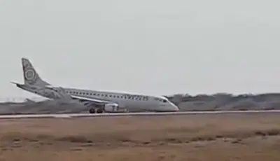 צפו: מטוס הצליח לנחות בשלום ללא גלגלים קדמיים