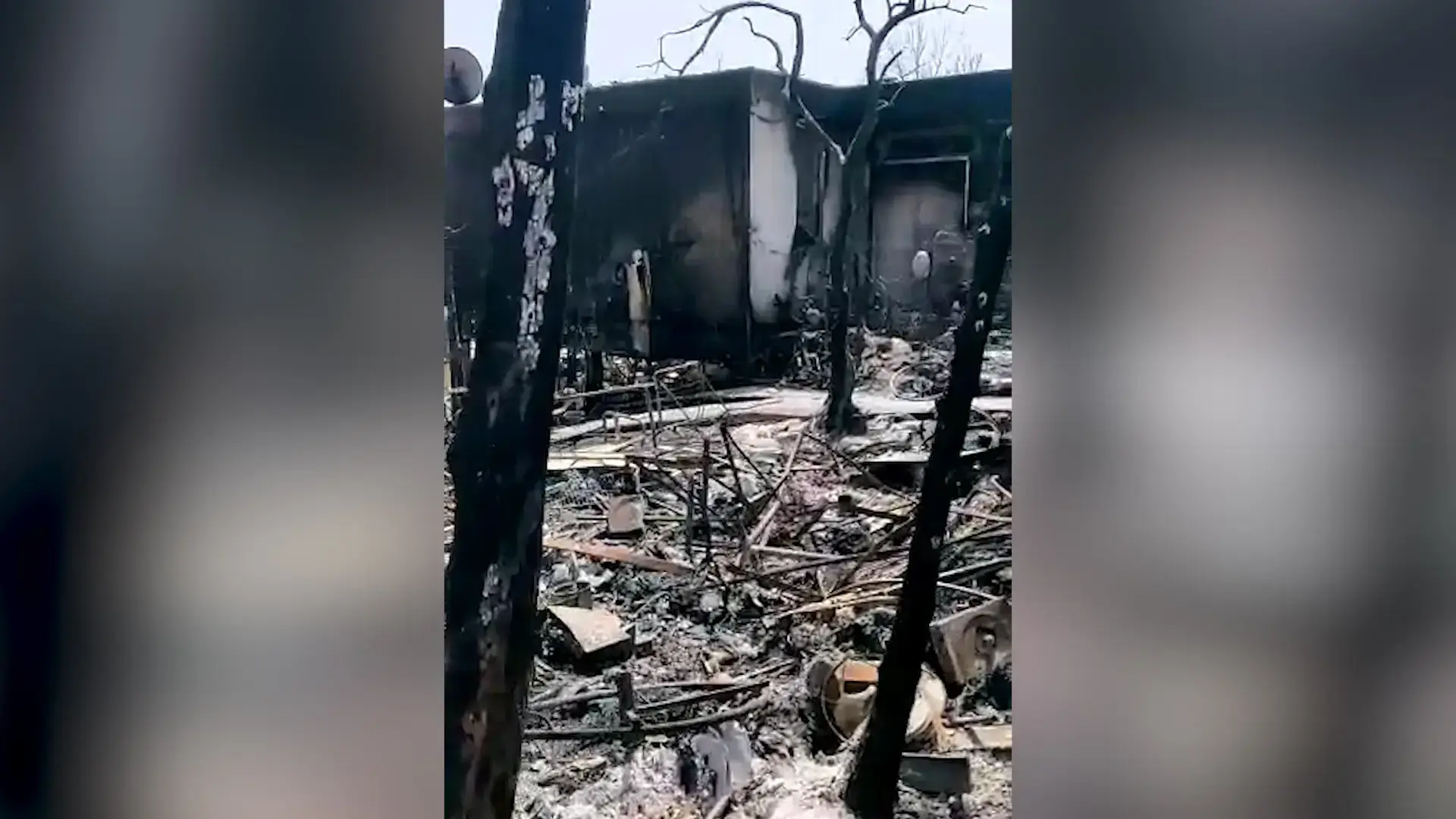 כמה מוקדי אש: נבדק חשד כי השריפה במבוא מודיעים נגרמה מהצתה