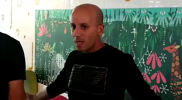 "הם שיחקו ופתאום הבית בער, זחלתי עד שראיתי ילד ומשכתי אותו"