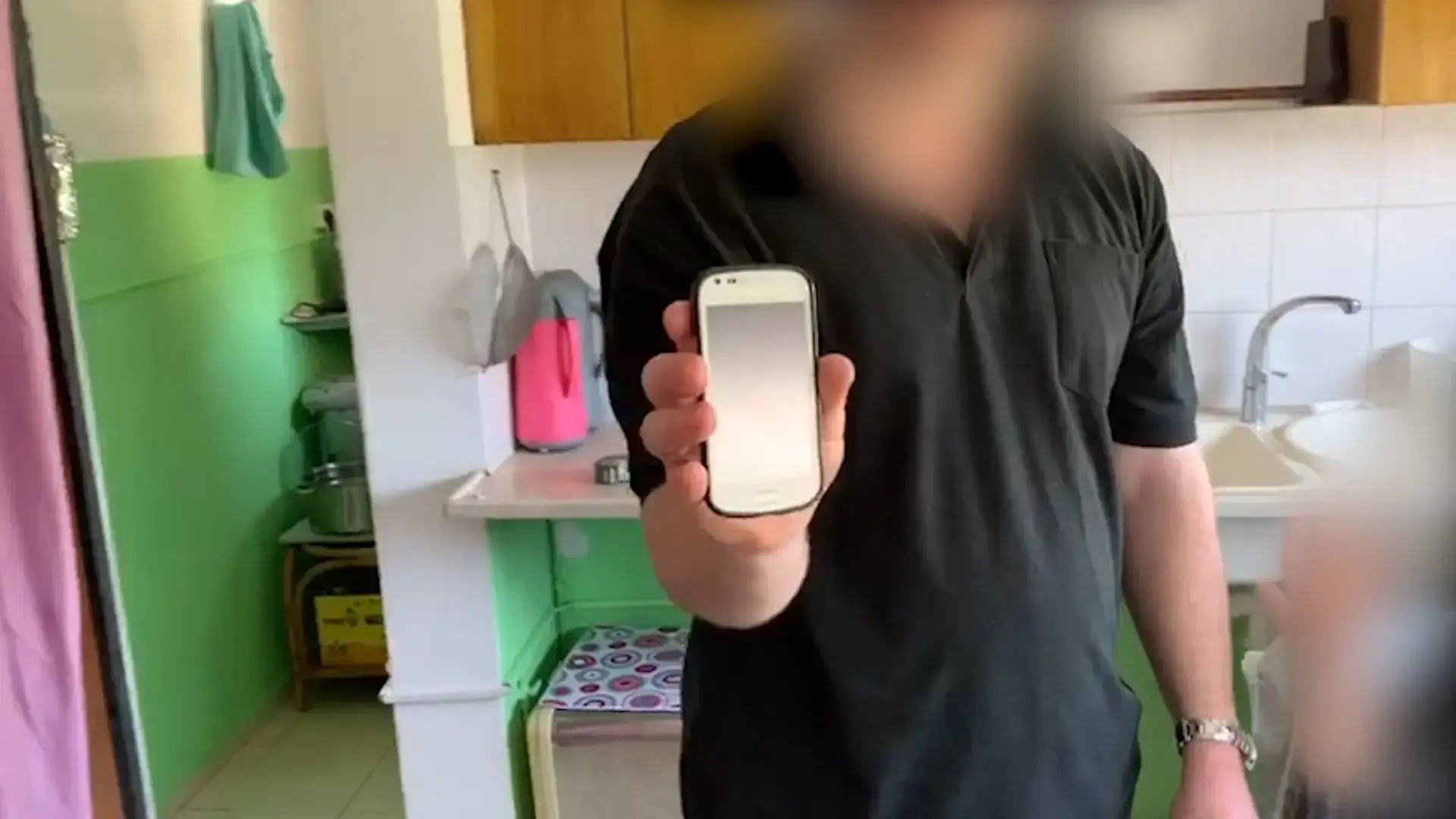 חתימה מזויפת וחוב של אלפי שקלים: כך הסתבך פגוע הנפש עם סלקום