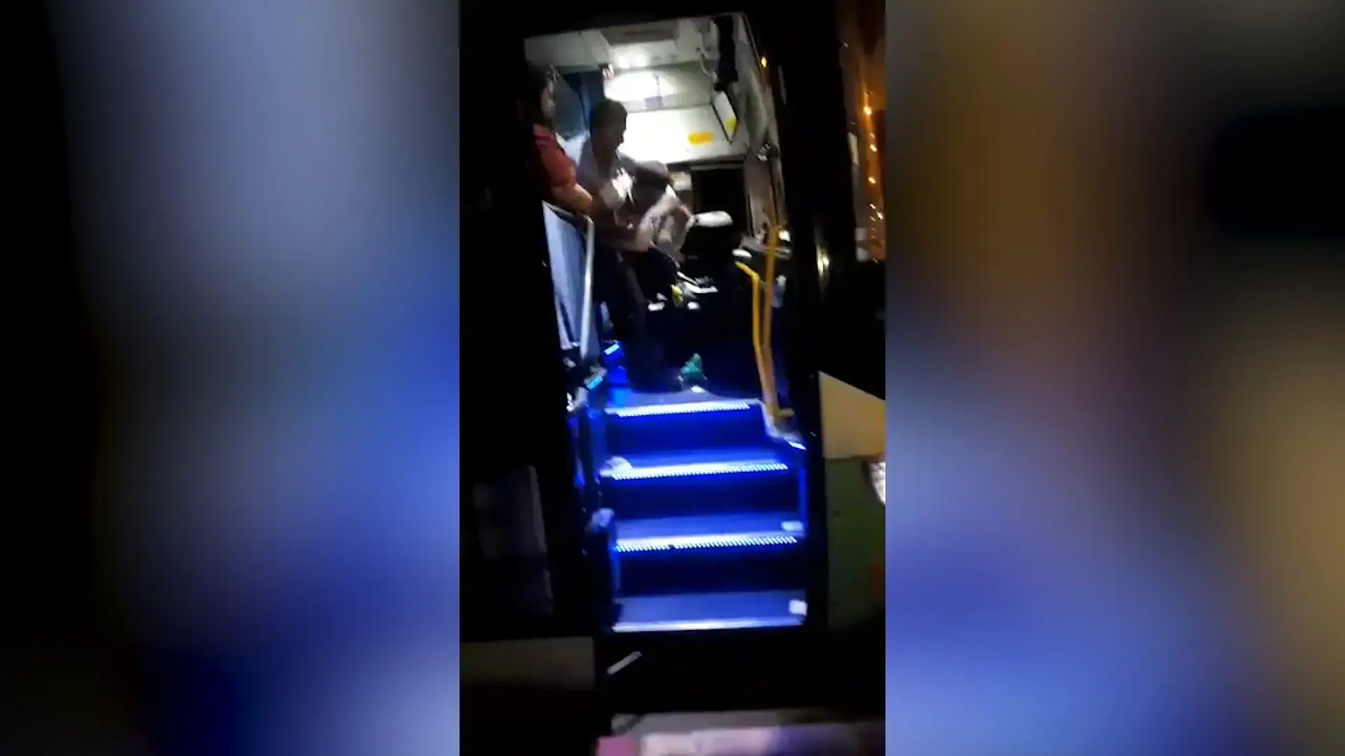 חונק את הנהג - מול הנוסעים: תיעוד אלימות באוטובוס "קווים"