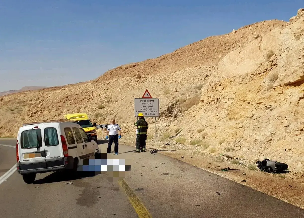 הקטל בכבישים: רוכב אופנוע כבן 40 נהרג מפגיעת רכב סמוך לערד
