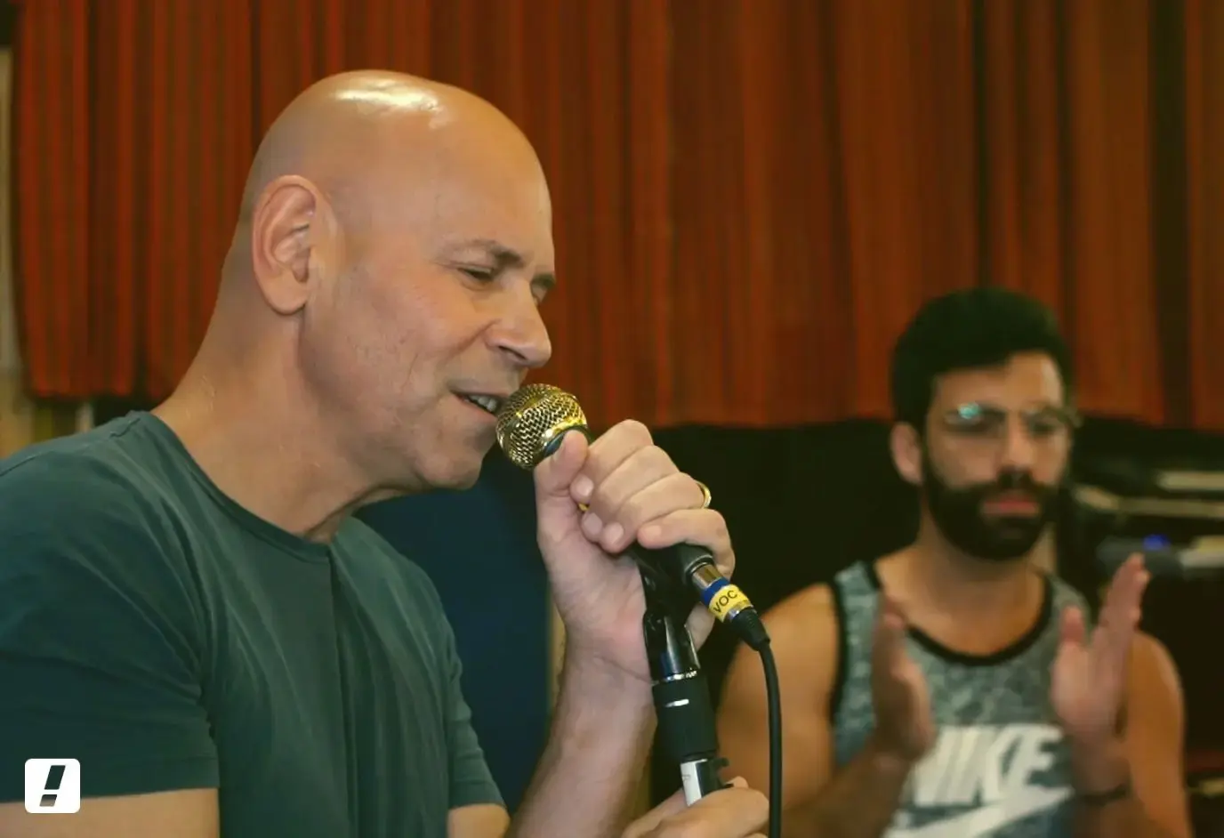 צפו: רמי קלינשטיין ואליעד שרים יחד את הלהיט "מתנות קטנות"