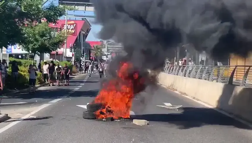 שריפת צמיגים וחסימת כבישים במחאה על ירי הנער בקריית חיים; נתניהו: נעשה מאמץ להגיע לאמת