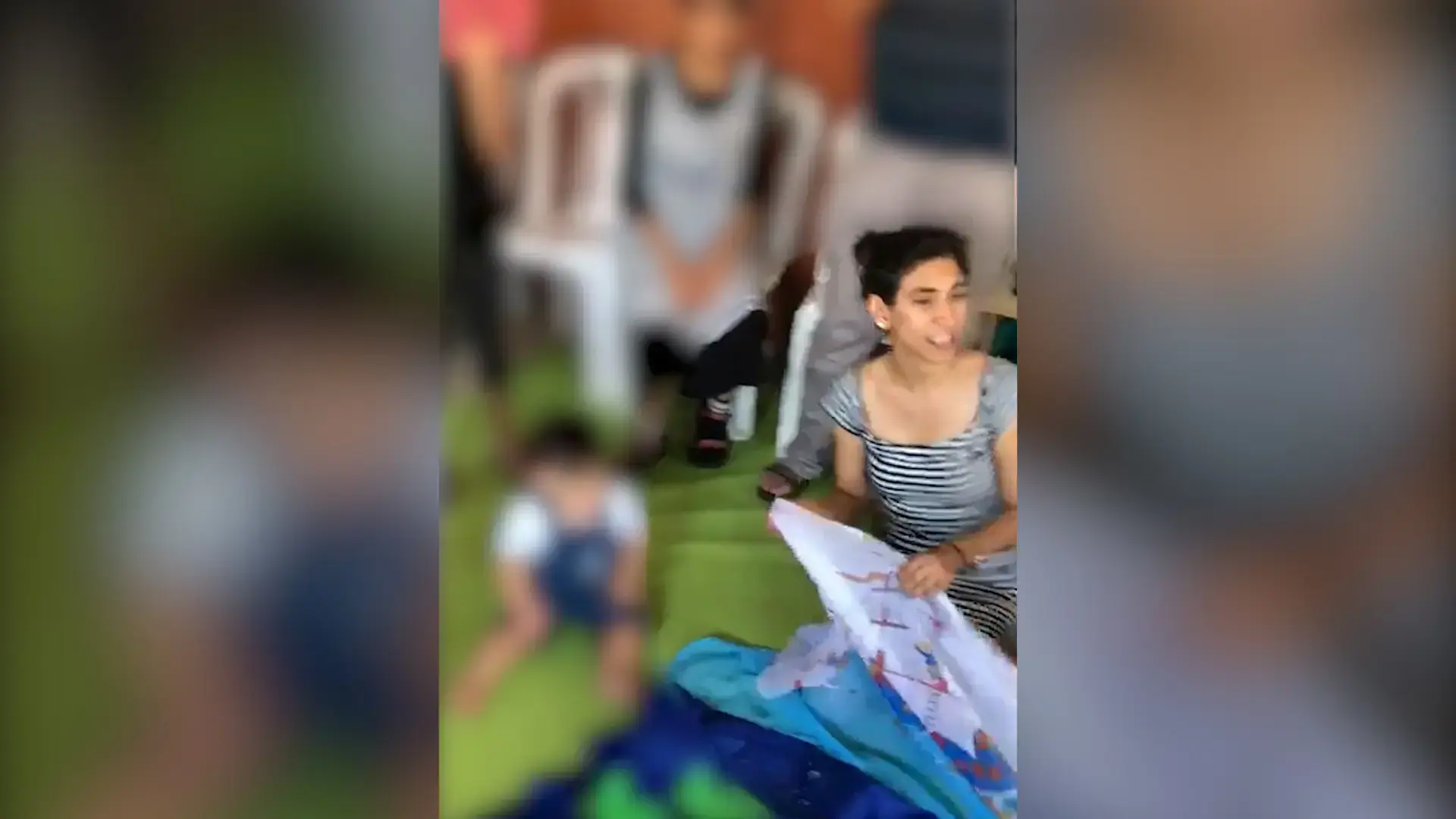 האם לסייעת שהתלוננה על אלימות בפעוטון: "הצלת את הילדים ממוות"
