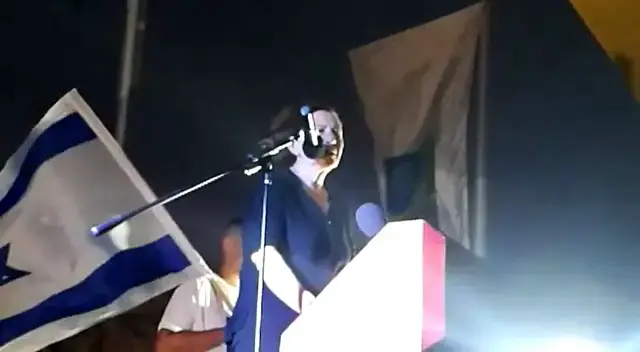 "תחשבו לפני שאתם שמים פתק": אמו של אורון שאול תקפה את רה"מ