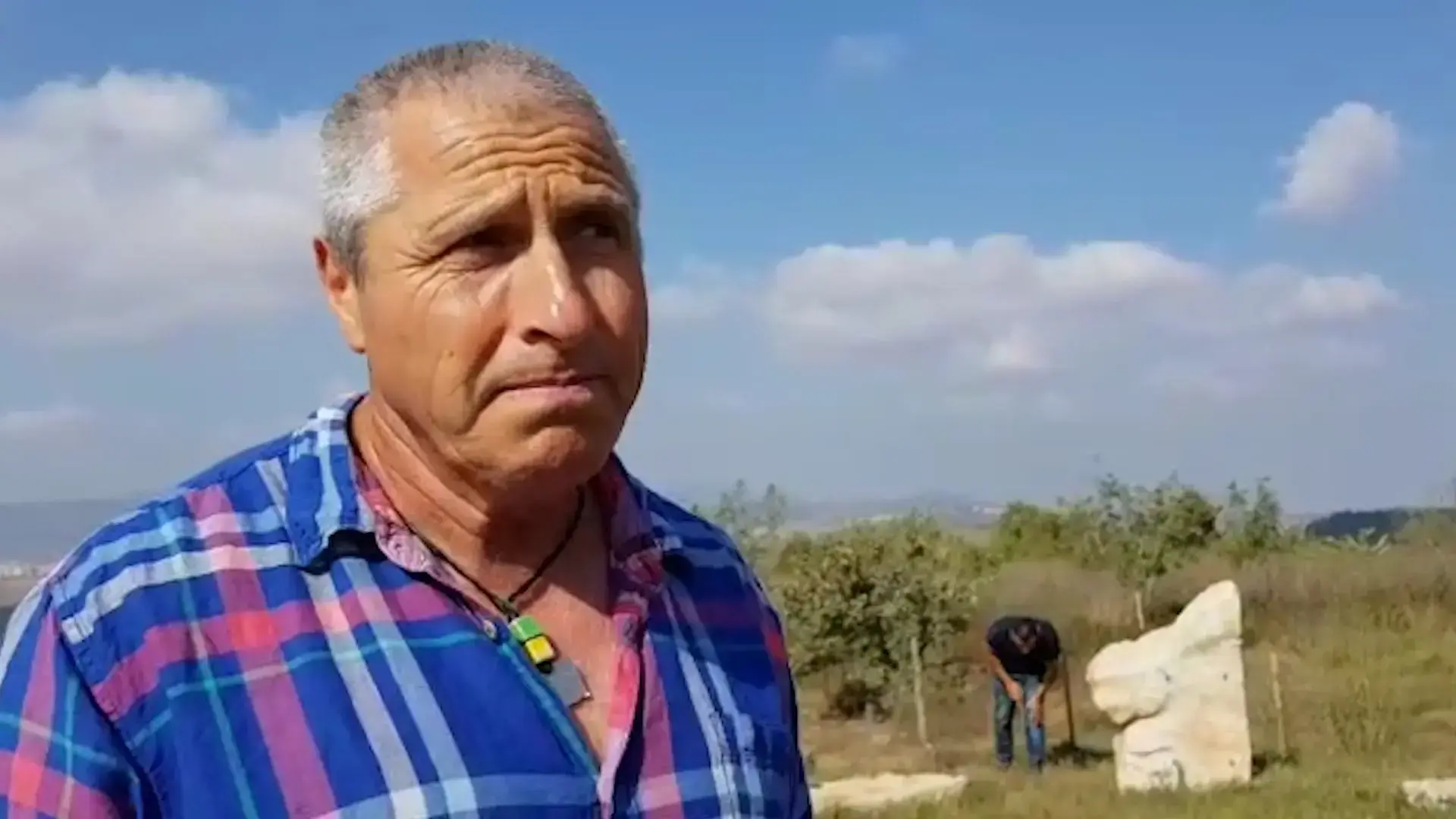 "הכאב בלב עצום": אלמונים השחיתו אנדרטה לזכר חלל "צוק איתן"