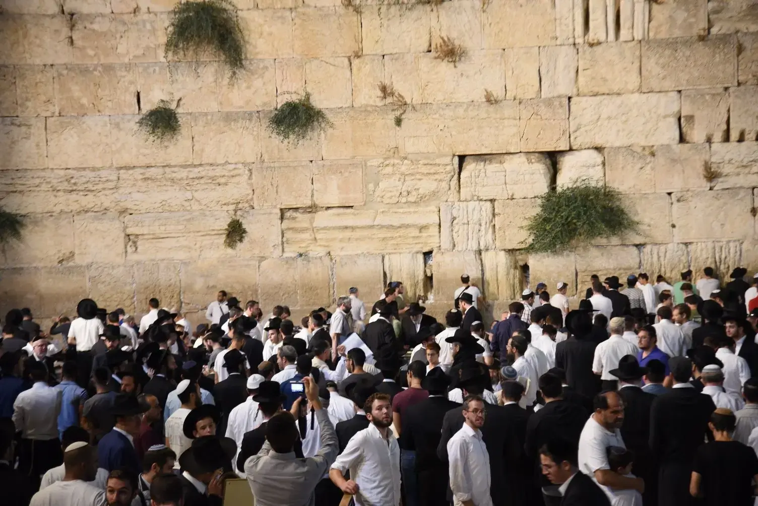 ערב תשעה באב: התחזית המלאה וזמני כניסת ויציאת הצום