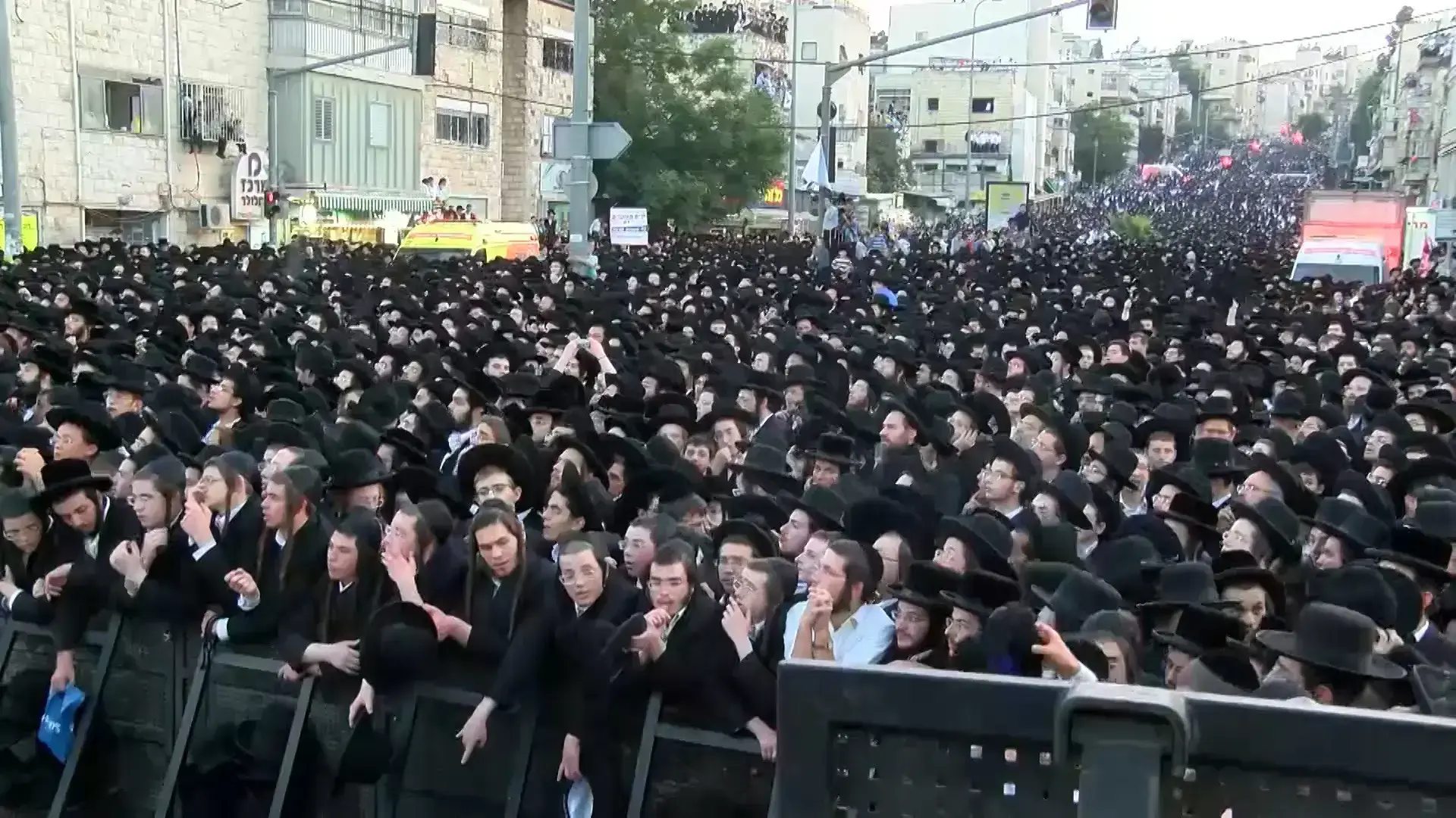 איומים בהדחה ורשימות שחורות: הקרע שמטלטל את חסידות גור