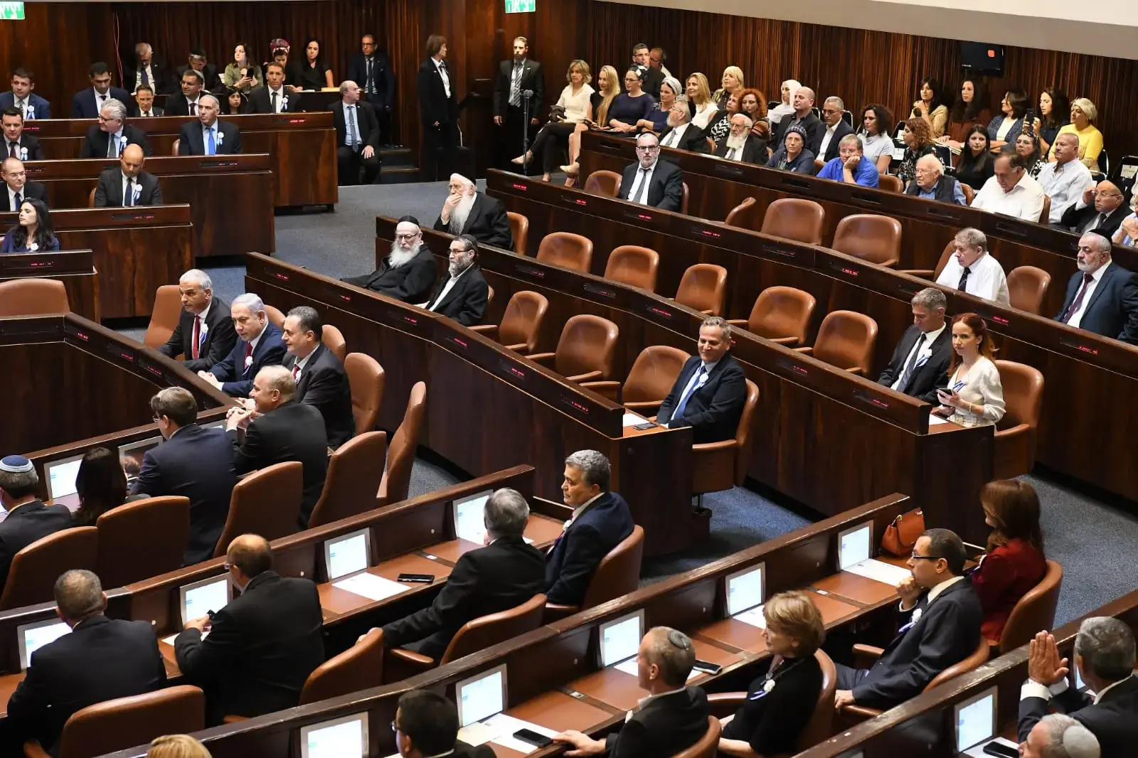 "מתחייב אני": הח"כים הצהירו אמונים במושב פתיחת הכנסת