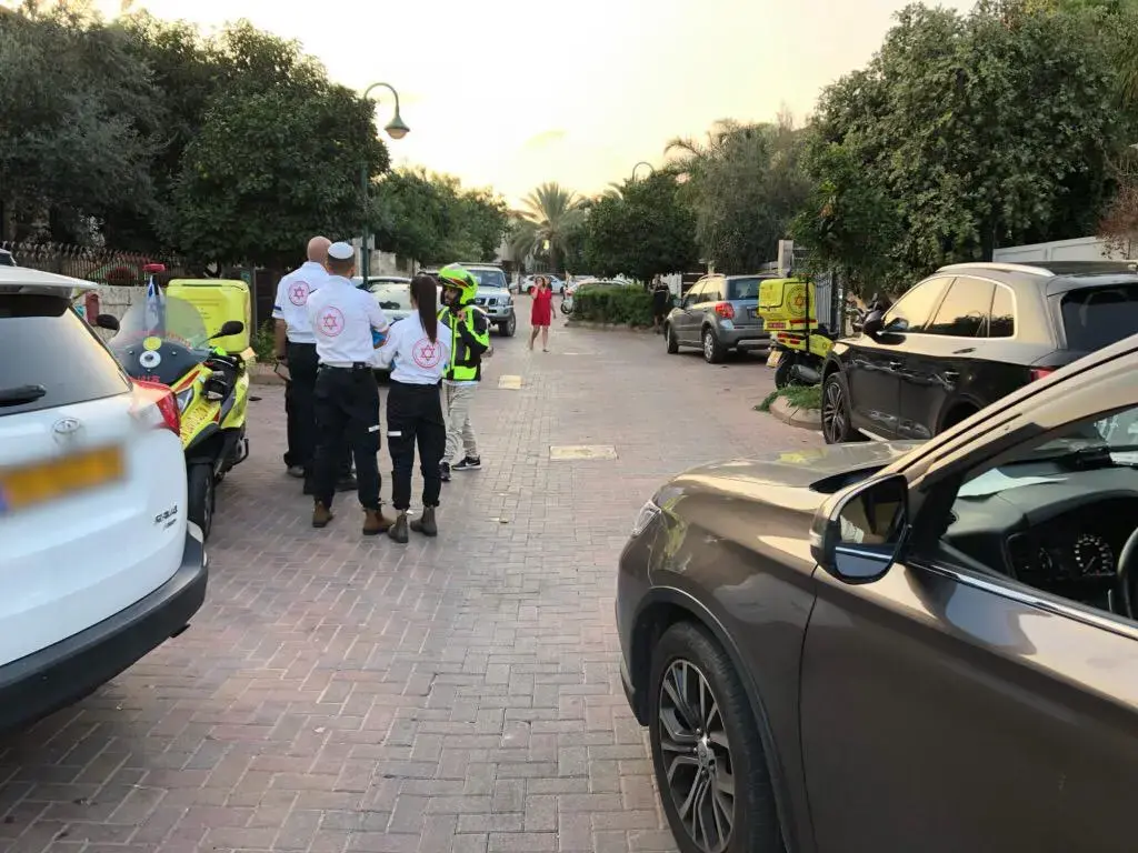 תינוקת בת שנה נפגעה מרכב בנס ציונה; מצבה קשה