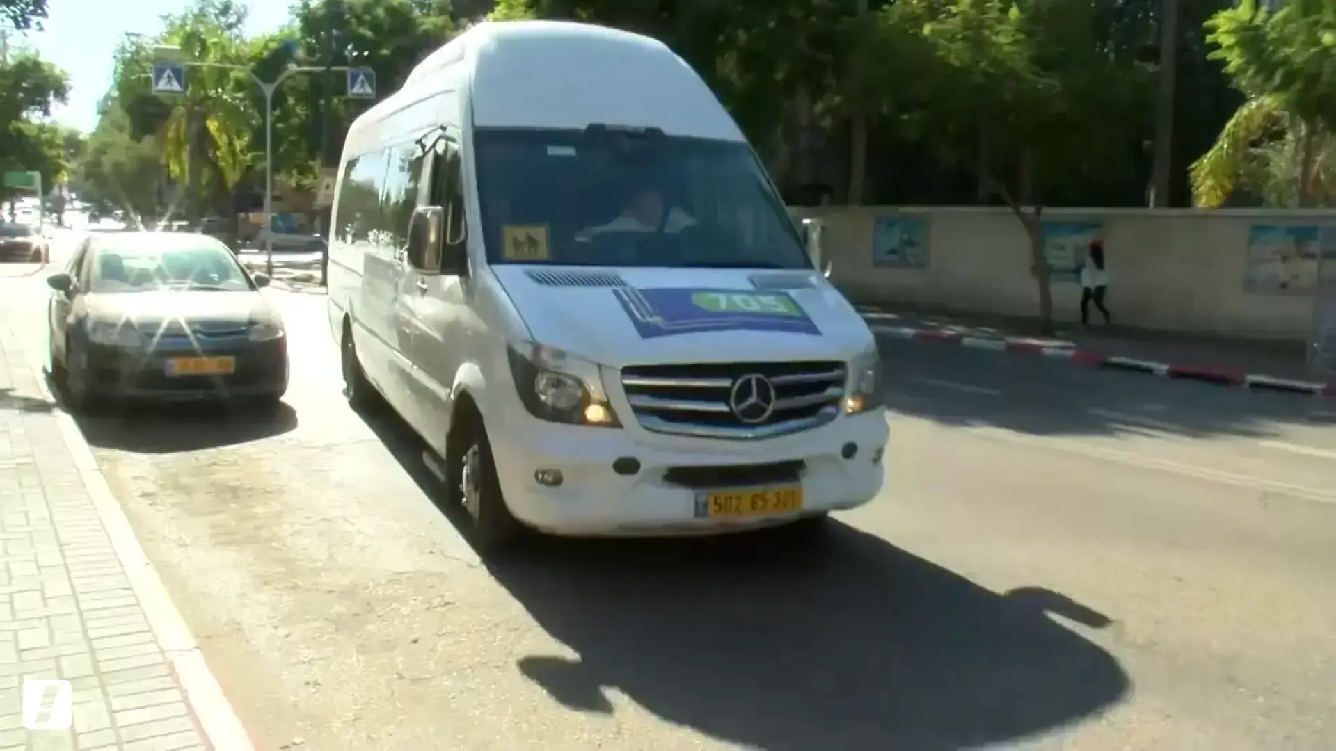קווי השבת מלאים עד אפס מקום: הנוסעים מחכים בתחנות, אך מרוצים