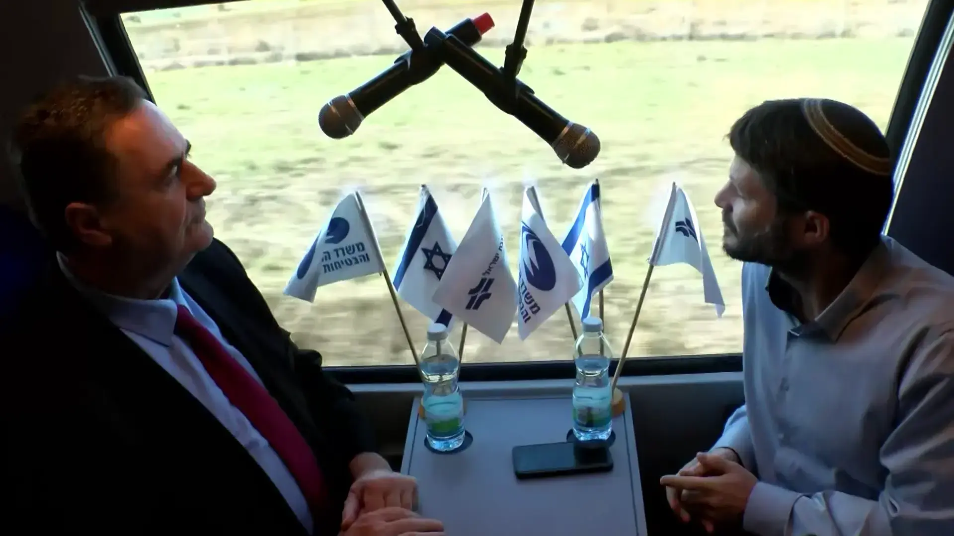 אחרי עשור של עבודות ו-33 דקות נסיעה, קו הרכבת המהיר הגיע לבסוף לי-ם
