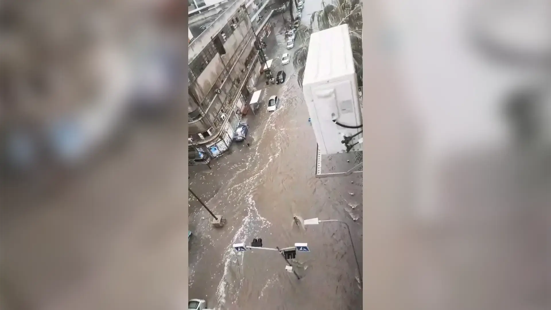 מהדורות יקרות, תהפכו אותנו לחכמים יותר לא רק כשאיראני מחוסל אלא כשת"א מוצפת
