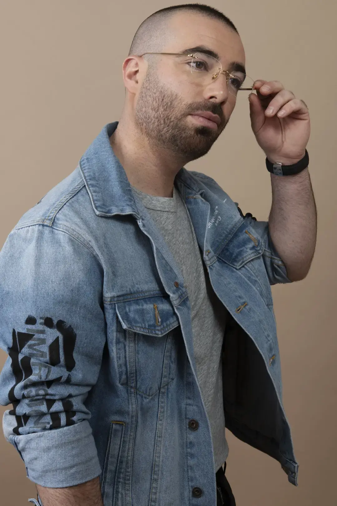 עוד להיט נולד? קבלו את השיר החדש של עומר אדם